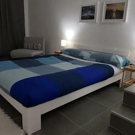 Aduepassi * Mirabella Imbaccari